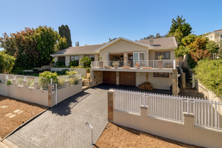 4 Bedroom Property for Sale in Monte Sereno Western Cape